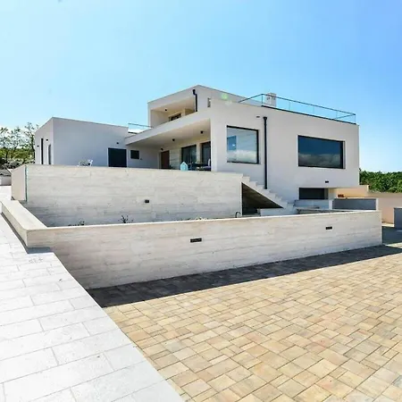 Villa In With Swimming Pool Vinjerac